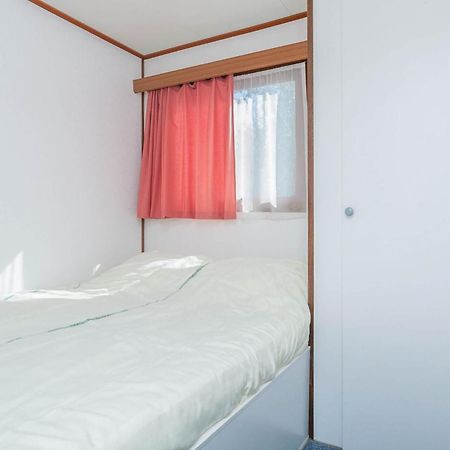 Oostappen Vakantiepark Prinsenmeer Bv Asten Extérieur photo