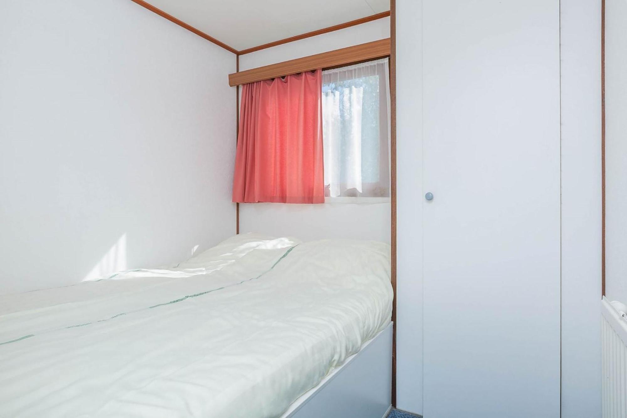 Oostappen Vakantiepark Prinsenmeer Bv Asten Extérieur photo