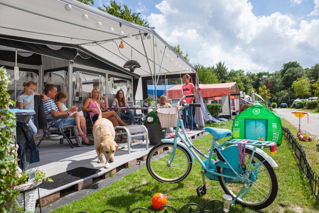Oostappen Vakantiepark Prinsenmeer Bv Asten Extérieur photo