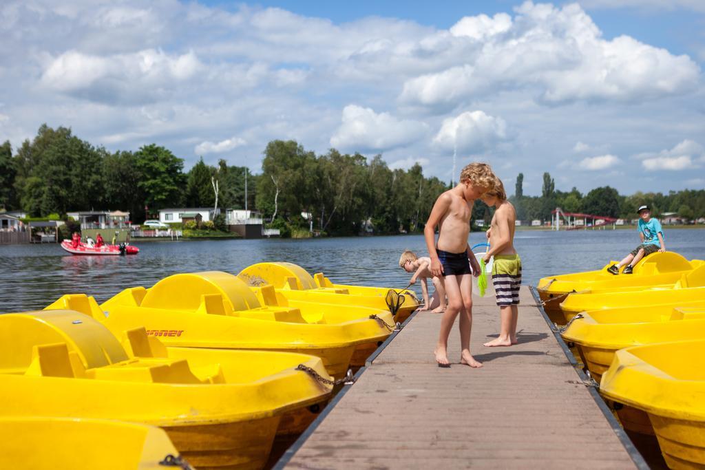 Oostappen Vakantiepark Prinsenmeer Bv Asten Extérieur photo
