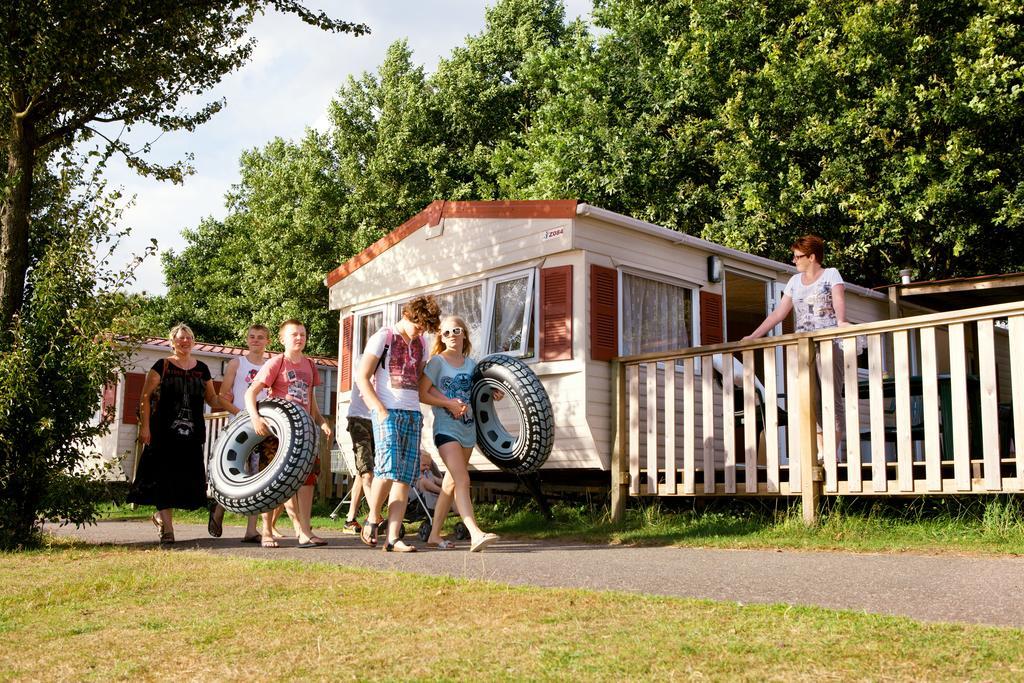 Oostappen Vakantiepark Prinsenmeer Bv Asten Extérieur photo