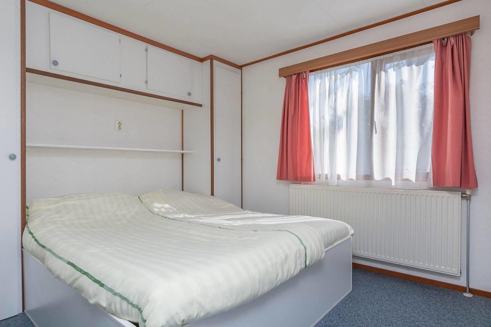 Oostappen Vakantiepark Prinsenmeer Bv Asten Extérieur photo