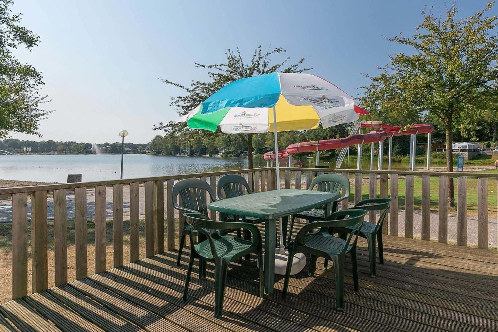 Oostappen Vakantiepark Prinsenmeer Bv Asten Extérieur photo
